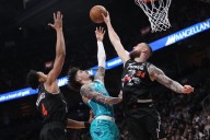 Barrett anota canasta decisiva y Raptors vencen 110-108 a Hornets – Chicago Tribune