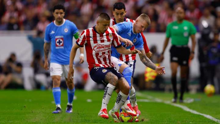 ¿Qué Necesitan Chivas y Cruz Azul para Pasar a Semifinales? Con Este Global Habrá Clásico Regio
