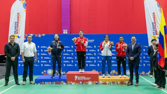 Presidente Jerí premia a medallistas de bádminton en los XX Juegos Bolivarianos Ayacucho