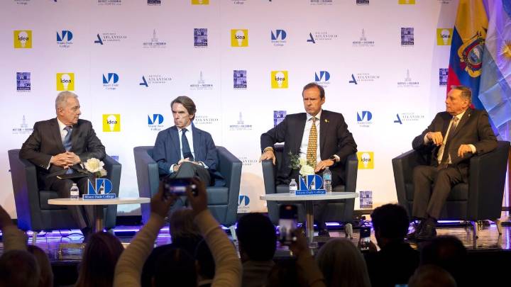 Líderes latinoamericanos se reúnen para el décimo Diálogo Presidencial de IDEA bajo el lema "América Latina y el fin de sus dictaduras"