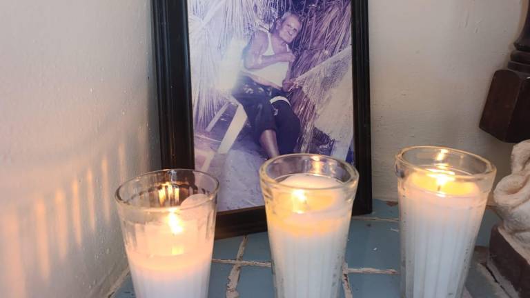 Aunque ya no está, el recuerdo de don José Roberto siempre hará sonreír a doña Natividad