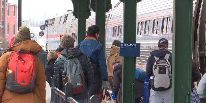 Amtrak expects busiest week of the year during Thanksgiving travel