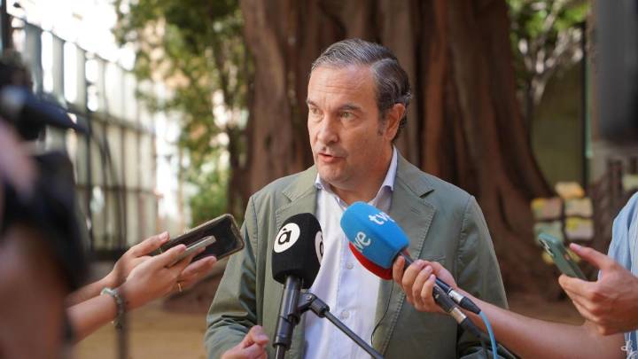 La primera elección de Pérez Llorca en las Corts: un portavoz que habló de “víctimas VIP”