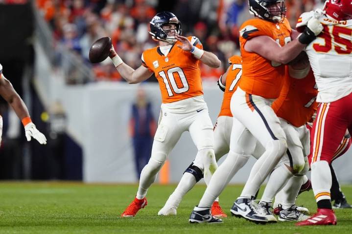 Deadspin | Bo Nix, Wil Lutz guide Broncos past Chiefs for 8th straight win