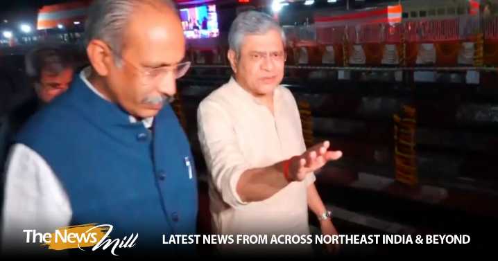 Union Minister Vaishnaw inspects arrangements at Varanasi Junction railway station ahead of PM’s visit