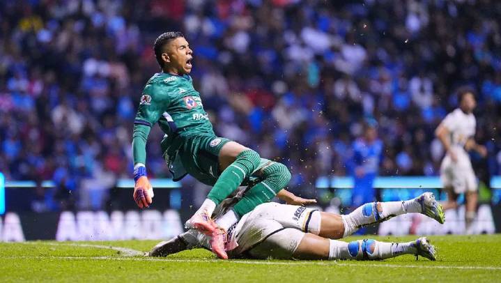 Cruz Azul pierde a Kevin Mier por fractura de tibia