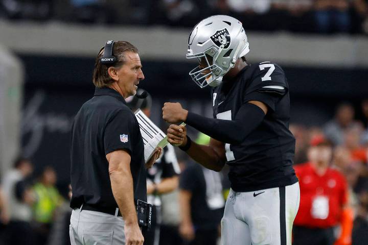 Raiders name Greg Olson interim OC after Chip Kelly firing