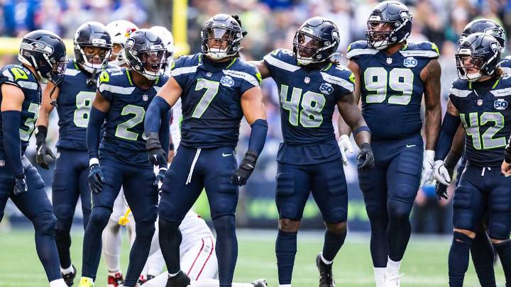 Seahawks Defense Displaying 'Pretty Rare' Ability To Pressure Quarterbacks With Multiple Players
