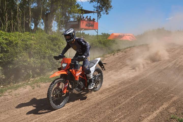 Off road y ciudad. Tres nuevas motos llegan a la Argentina con foco en un segmento muy competitivo