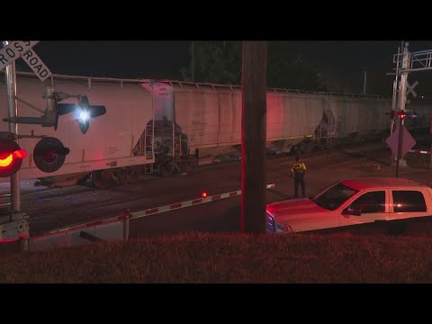 Car gets crushed by freight train in Marietta