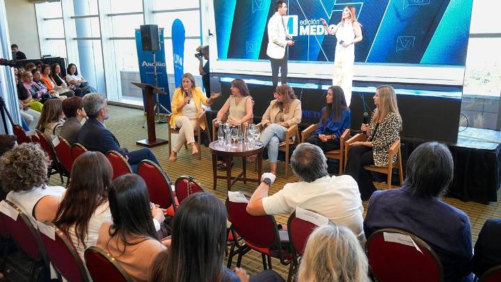 Mujeres que deciden, un foro que reunió a más de un centenar de empresarias y líderes del sector privado