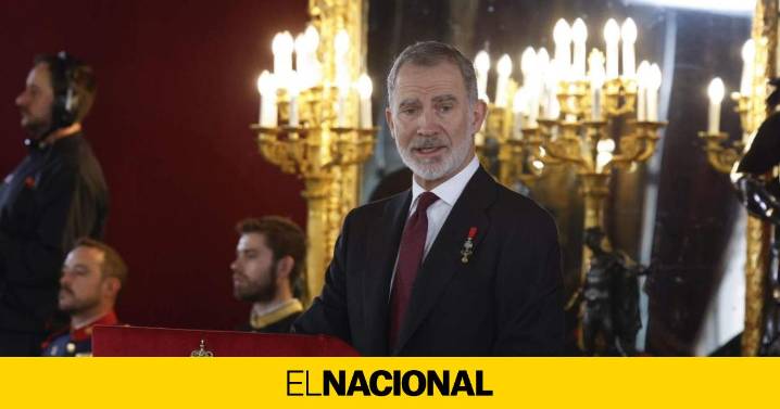 Felipe VI reivindica la figura de Juan Carlos I en una Transición que "no fue perfecta"