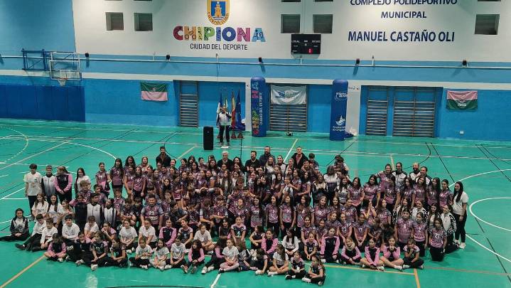 Así vivió Chipiona la gran puesta de largo de su club de voleibol