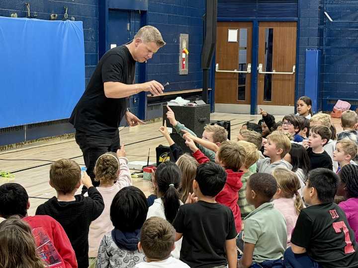 Lewis Elementary students treated to a magical surprise with performance by Rick Smith Jr.
