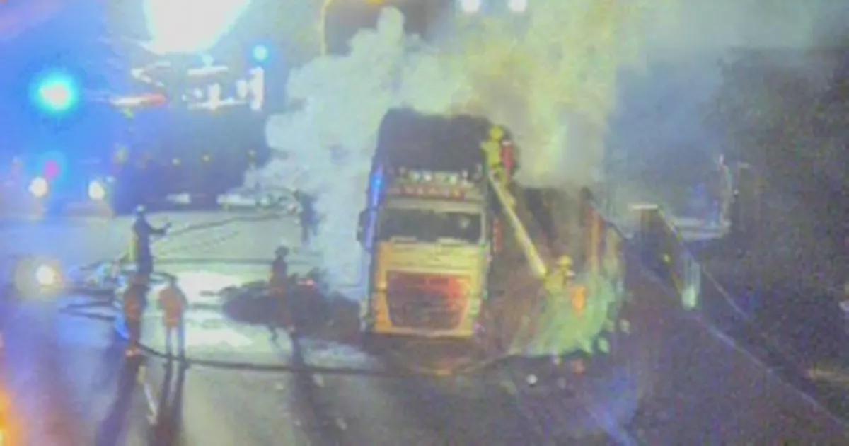 M4 traffic LIVE: Chaos as HGV catches fire and motorway closed