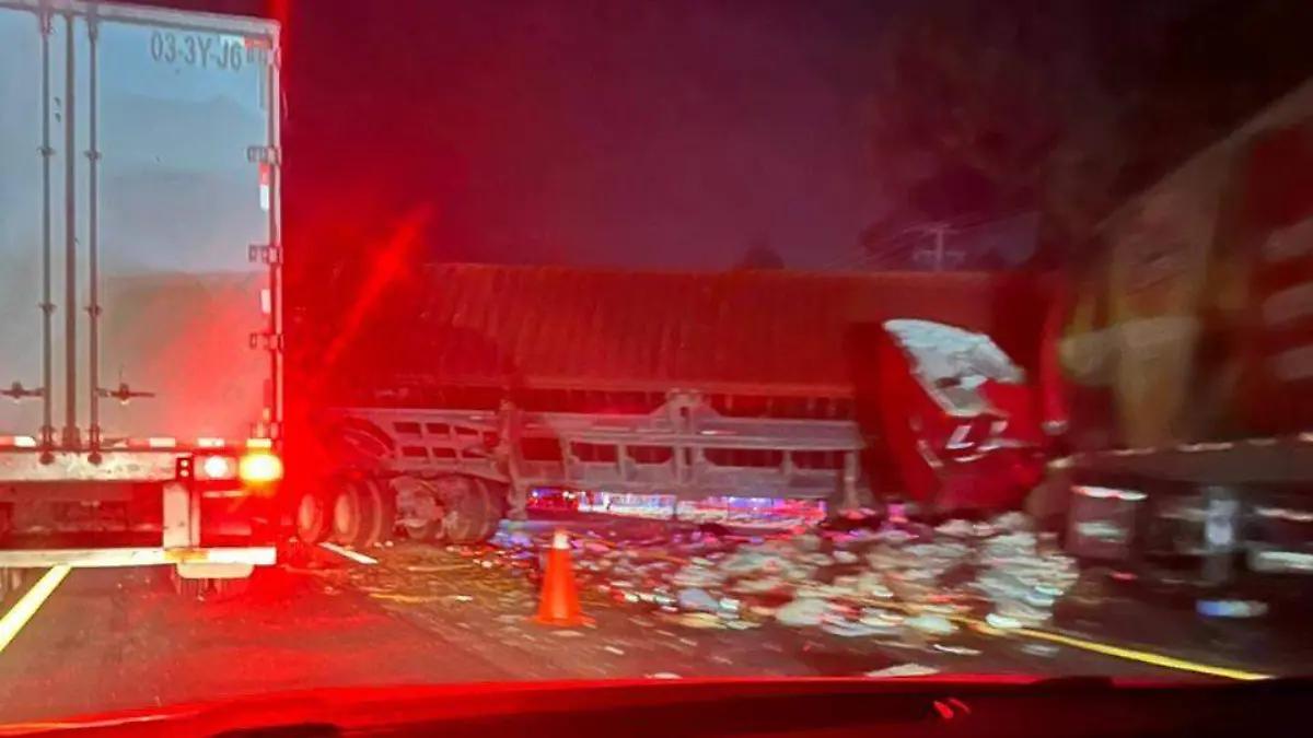 Carambola en la Autopista Occidente deja un muerto y cuatro heridos; ya están identificados