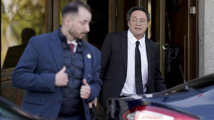 El fiscal general niega haber hecho llegar "a persona ajena a la fiscalía" el correo en el que González admitía dos delitos
