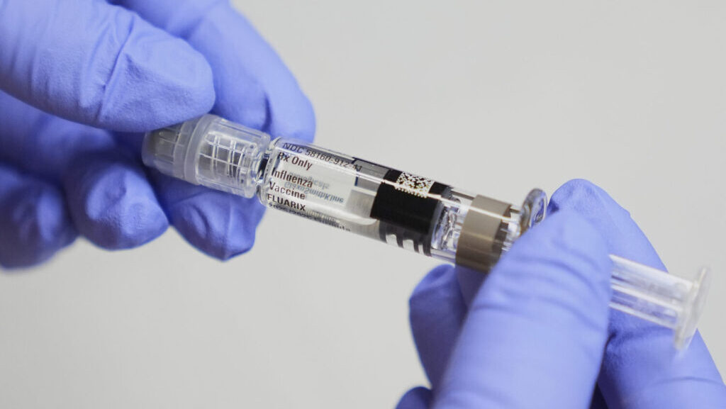 Health officials urge people to get vaccinated ahead of Thanksgiving