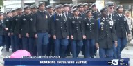 Bowling Green community honors veterans with downtown parade