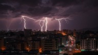 Hay alerta amarilla por tormentas y viento para este viernes 21 de noviembre en Buenos Aires: las zonas afectadas