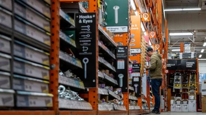 El negocio de Home Depot está estancado. Eso es una mala señal para la economía de EE.UU.