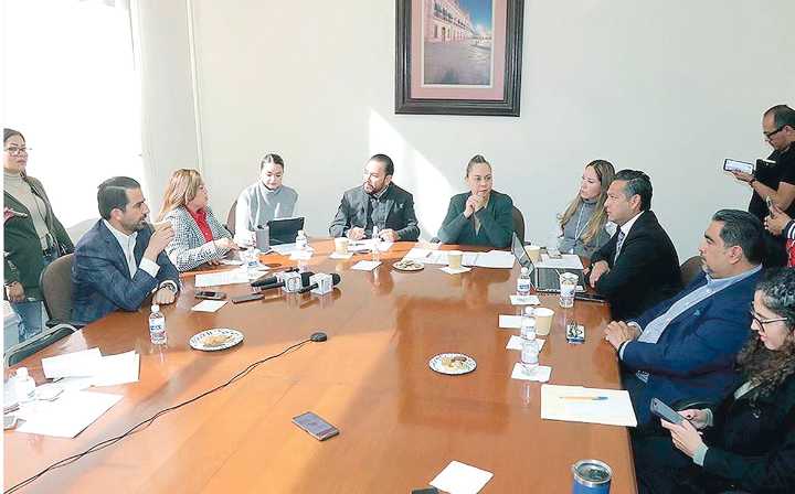 Aprueban en Comisión de Congreso renuncia de Teresa Rivera Acevedo