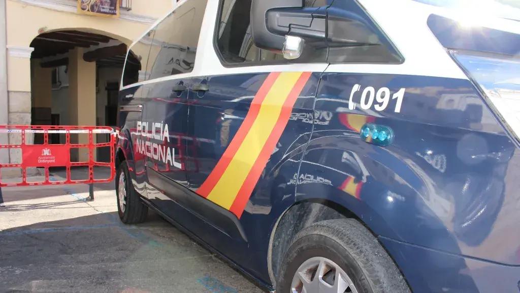 Hallan a un hombre muerto tirado en una calle con un fuerte golpe en la cabeza