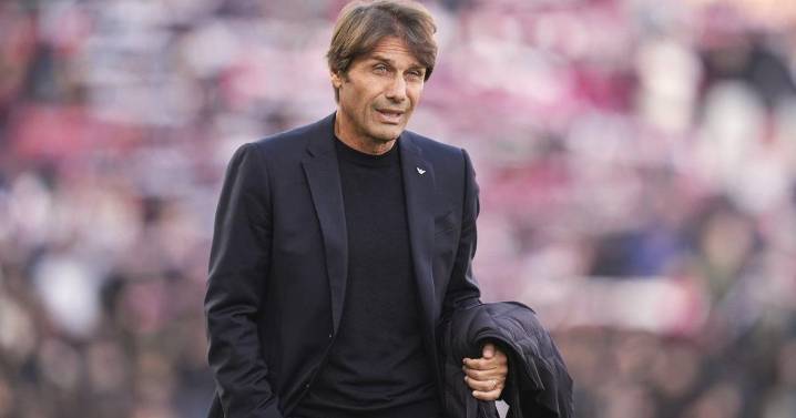 Napoli's resurgence sets up thrilling clash with Serie A leader Roma