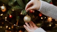 This Viral Dollar Tree Christmas Tree Decor DIY Is So Easy, Cute, And Affordable