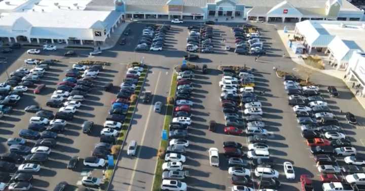 Black Friday rush packs Rehoboth Beach Tanger outlets