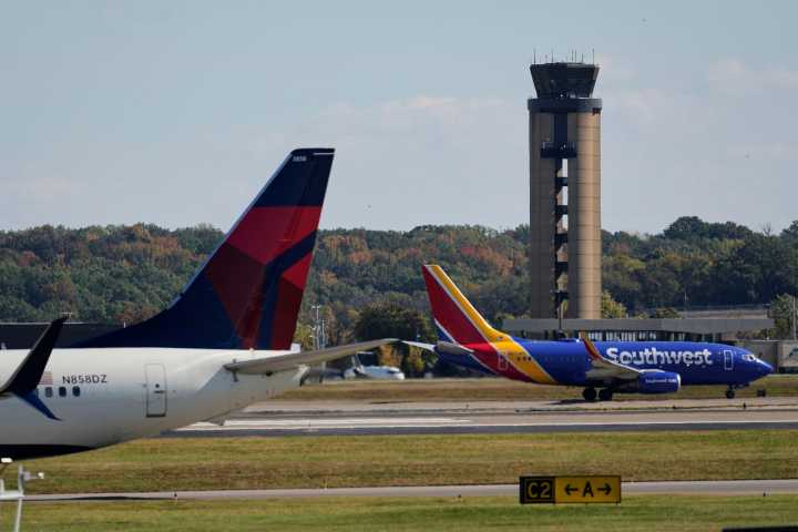 FAA says it’s cutting thousands of flights a day starting this week due to shutdown