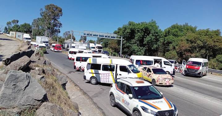 Imponen transportistas nuevo bloqueo a CDMX, ahora por desaparición