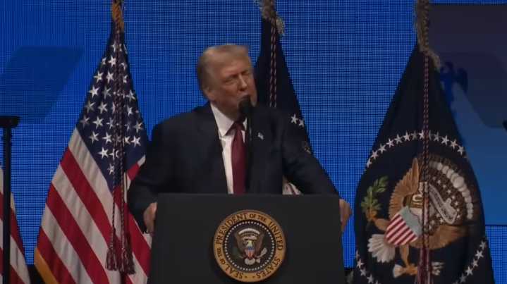 Trump signs EO designating Muslim Brotherhood a Foreign Terrorist Organization