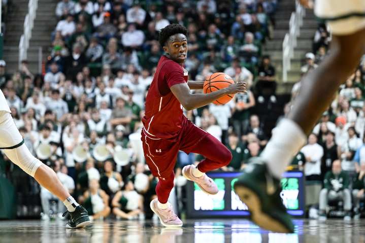 WATCH: Half-court buzzer-beater lifts Colgate men’s basketball over Siena