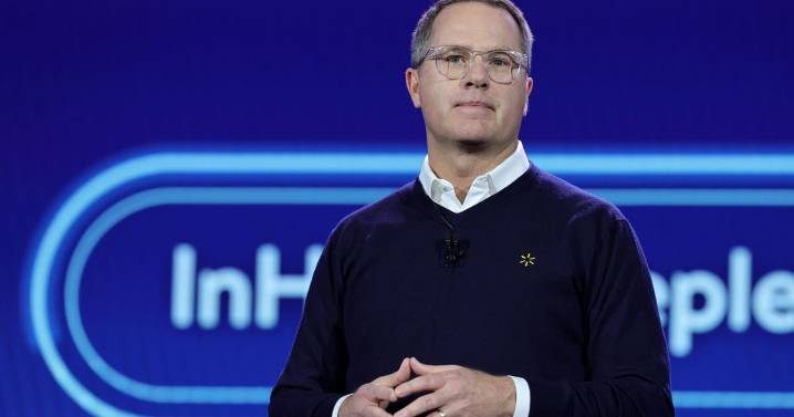 Walmart CEO Doug McMillon is stepping down