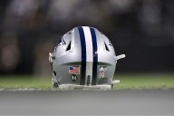 El último y emotivo homenaje de los Cowboys a Marshawn Kneeland y la petición de ayuda de su novia embarazada