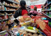 ¿Por qué se frenó el consumo de los colombianos en octubre? Estos son los golpes en el bolsillo, según Raddar