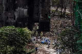 Hallan con vida a 144 desaparecidos del incendio en Hong Kong; 150 no han sido ubicados