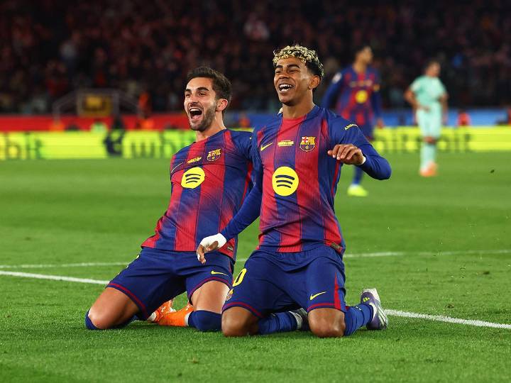 El Barcelona se da un festín en su regreso al Camp Nou