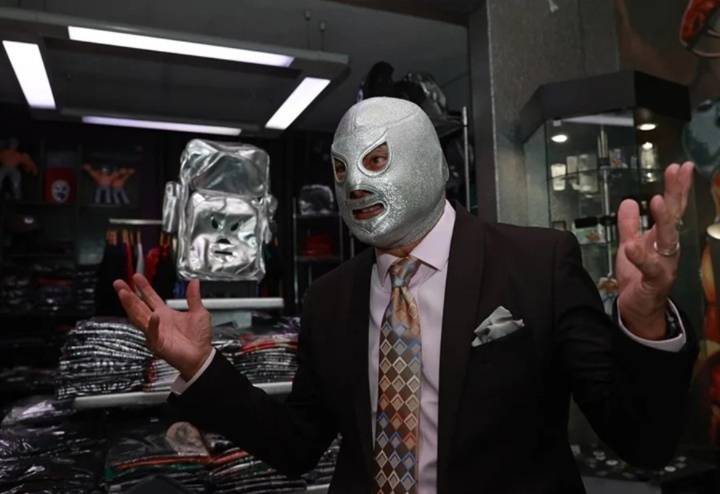 La Última Caída del Hijo del Santo: La Leyenda de Plata de México Da su Último Adiós