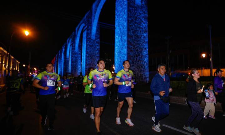 Encabeza Felifer Macías la Carrera Nocturna CGV 2025