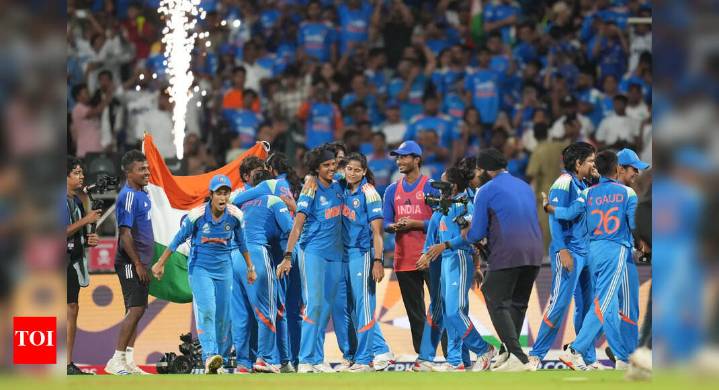 'Love you girls': Virat Kohli, Anushka Sharma with an emotional message for Women’s World Cup champs India