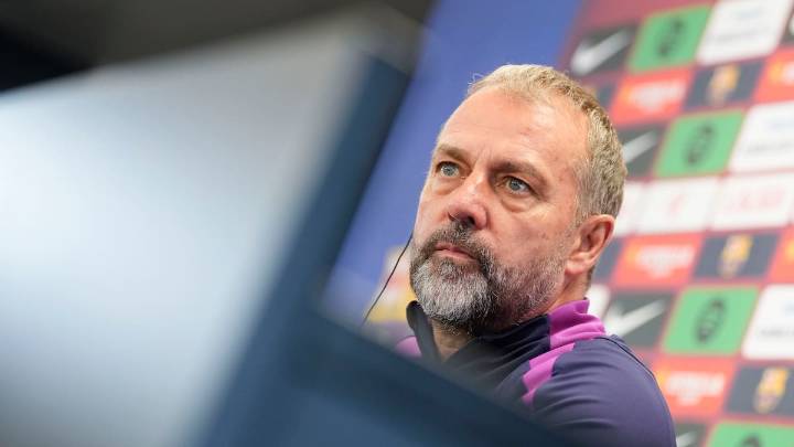 La advertencia de Flick a su plantilla tras los desbarajustes de Londres: "La culpa parece de la defensa, pero no es justo"