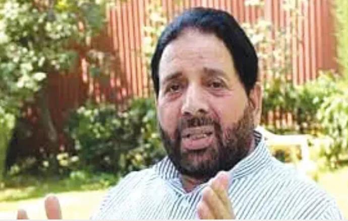 Hakeem Yaseen condemns attacks on Kashmiri students, traders outside valley