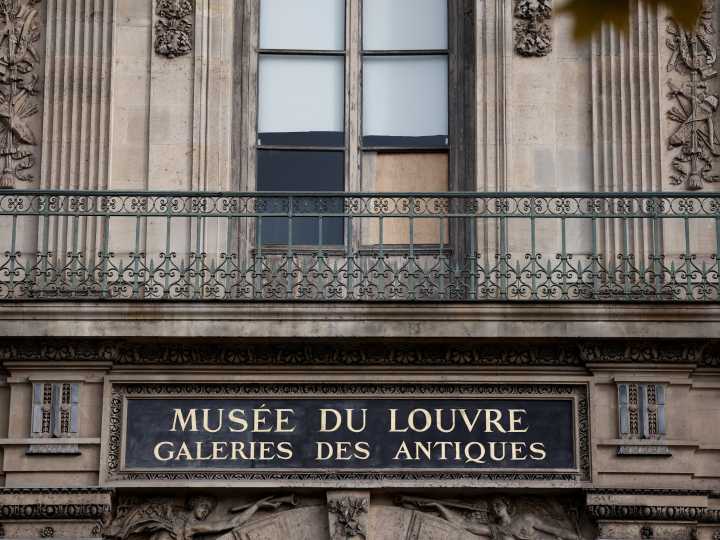 Four more suspects arrested over Louvre heist