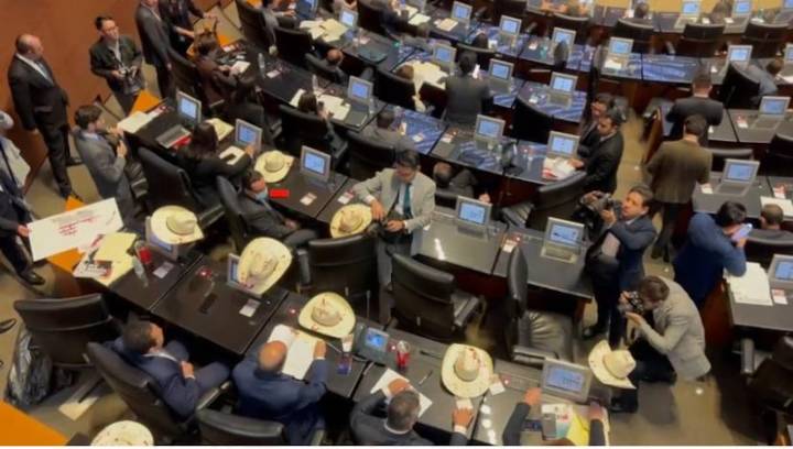 Entre reclamos de la oposición, Senado pide unidad ante asesinato de Carlos Manzo