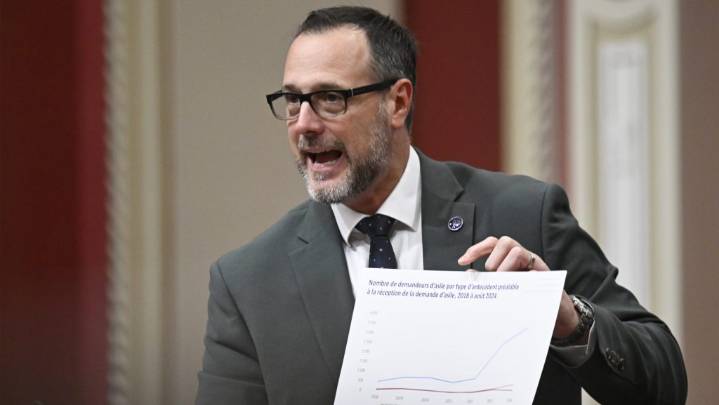 Quebec government to table expanded secularism bill on Thursday