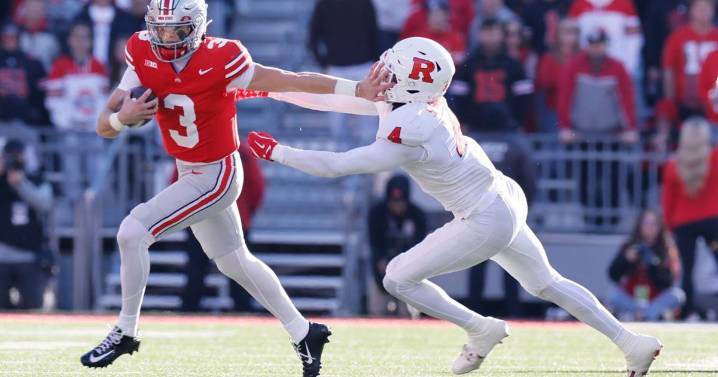 The Latest: AP Top 25 has Oregon back at No. 5 as Miami leads ACC rankings