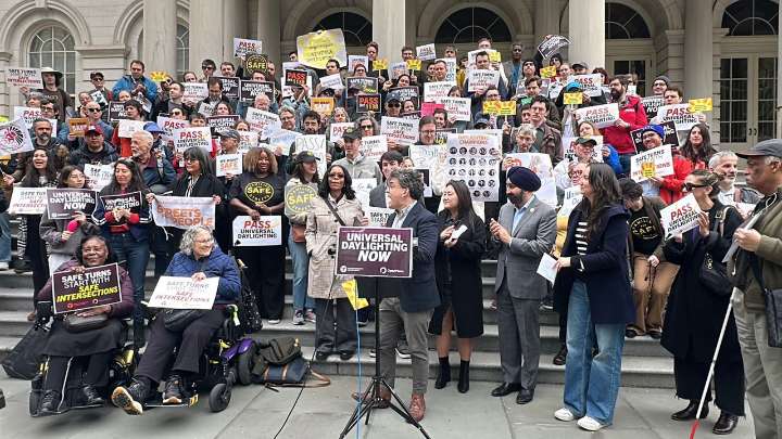 Council bill would require universal daylighting citywide