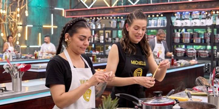 Del odio al amor: Valentina Taguado dedicó sentidas palabras a Michelle en la recta final de ‘Masterchef’ que las llevó al llanto